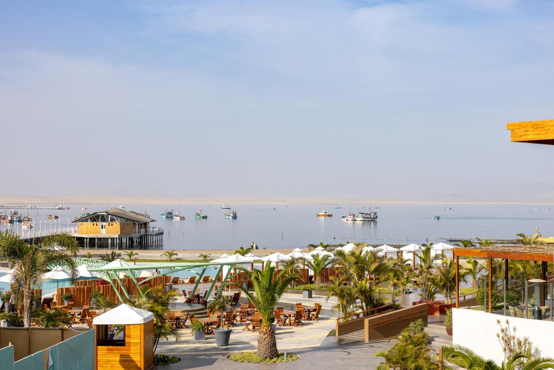Aranwa Paracas Resort & Spa Esterno foto View of the port of Huacho